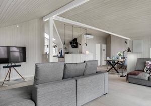 Amazing home in Gilleleje with WiFi