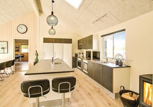 Amazing home in Glesborg with sauna