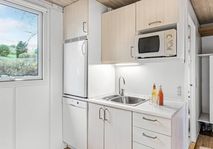 Amazing home in Gudhjem with WiFi