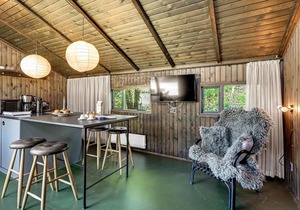 Amazing home in Hampen with WiFi