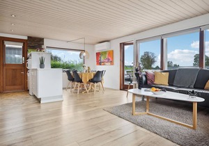 Amazing home in Hejls with WiFi