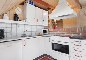 Amazing home in Ringkøbing with kitchen