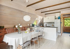 Amazing home in Samsø with kitchen