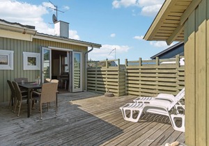 Amazing home in Thisted with kitchen