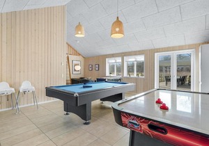 Amazing Home In Tranekr With 7 Bedrooms, Wifi And Indoor Swimming Pool