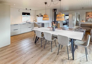 Amazing home in Vinderup with WiFi