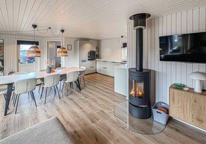 Amazing home in Vinderup with WiFi