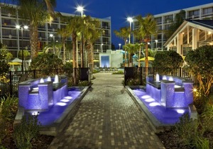 Amazing Stay! Two Incredible Pool View Units, Close to Disney