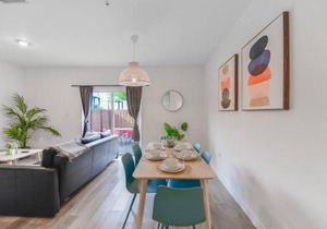 Amazing Townhouse 15 minutes from the Beach