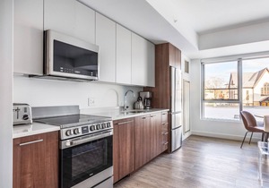 Ample Central Square 1BR w/Gym, Doorman, Roof Deck