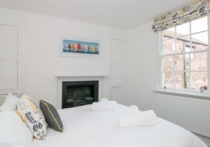 Apartment 1 @ 22 Foss Street, DARTMOUTH