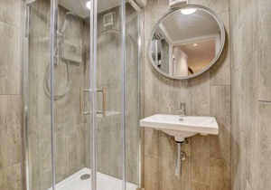 Apartment ∙ 2 bedrooms ∙ 4 guests