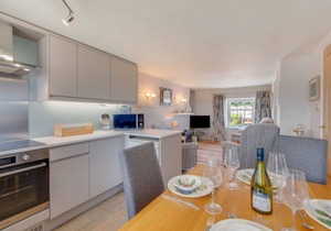 Apartment ∙ 2 bedrooms ∙ 4 guests