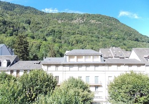 Apartment Bagnères-de-Luchon, 2 bedrooms, 4 persons