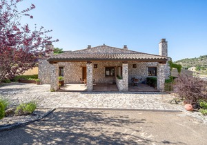 Apartment 'El Clos 5' with Shared Terrace, Shared Garden and Wi-Fi