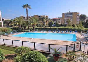 Apartment for 4/5 people - Swimming pool residence - A/C - WiFi - Near beach and city center -.