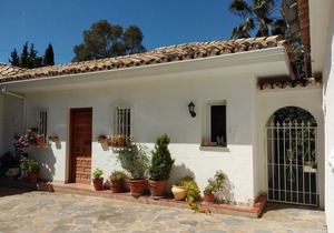 Apartment for 4 people in a finca with sea views