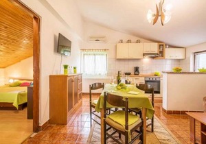 Apartment in Vrbnik - Insel Krk 13622