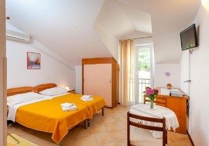 Apartment Led - near sea: R5(2) - Brela, Riviera Makarska, Croatia