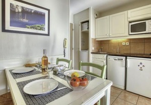 Apartment Les Rivages de Coudoulière-14 by Interhome