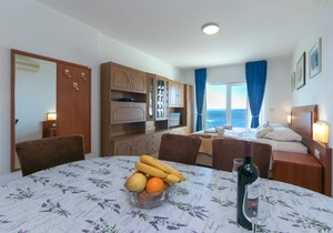 Apartment Marko - amazing sea view: A5(2+3) - Brela, Riviera Makarska, Croatia