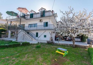Apartment Slatine 1126a