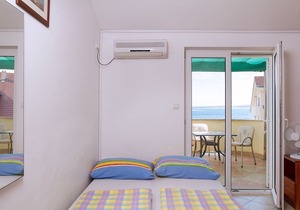 Apartment Super - 50 m from pebble beach: A9 Marija - 2.kat(3+2) - Povljana, Island Pag, Croatia