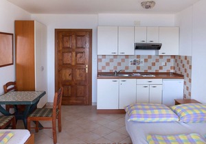 Apartment Super - 50 m from pebble beach: A6 Anja - 2.kat(2+2) - Povljana, Island Pag, Croatia