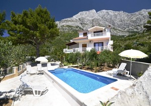 Apartments Ana, (13809), Baška Voda, hr