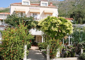 Apartments and rooms Mandaljena, (11985), Mlini, Croatia