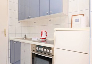 Apartments Hrgovic (22621-A2) - Rogoznica