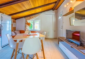 Apartments Ivana, (13460), Crikvenica, hr