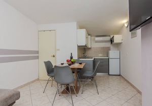 Apartments Josip, (15041), Nin, hr