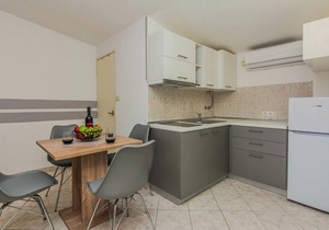 Apartments Josip, (15041), Nin, hr