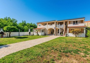 Apartments Josip, (15041), Nin, hr