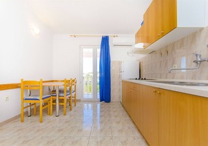 Apartments Tiho i Pave (28231-A2) - Rogoznica