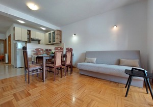 Apartments Zeljko (86411-A1) - Crikvenica