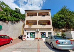 Apartments Zeljko (86411-A4) - Crikvenica