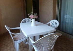Appartement 2 pièces au port de Hyères avec loggia, proche plage - FR-1-335-79