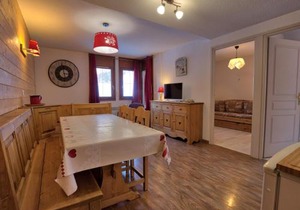 Appartement 6 pers avec piscine et WiFi au pied des pistes - FR-1-505-88