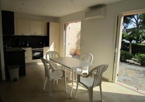 Appartement Cavalaire-sur-Mer, 2 pièces, 4 personnes - FR-1-100-126