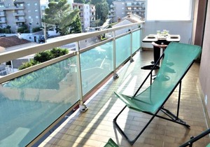 Appartement Climatisé 2P avec Parking, Proche Plage et Commerces à Cavalaire - FR-1-226B-99