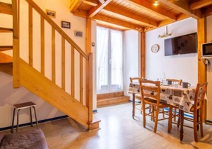 Appartement cosy 4 pers avec parking, terrasse, local à skis - FR-1-403-21