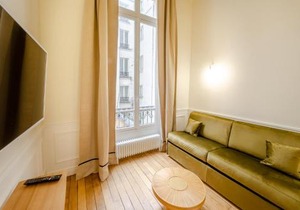 Appartement de standing 1 – tour Eiffel/Invalides