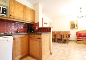 Appartement spacieux 6 pers au pied des pistes avec parking et WIFI - FR-1-508-53