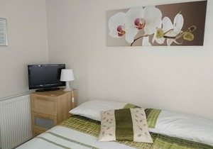 Apple House Guesthouse Heathrow Airport