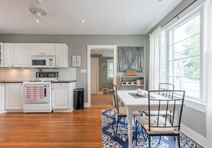 Appletree Cottage at Crystal Beach