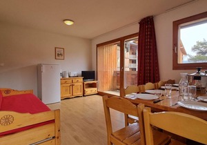 Apt for 10, 200m from chairlift, balcony, skiing, 3 rooms