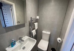 Arlan House, Superb Basingstoke Hotel - Room 14