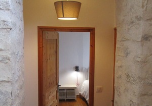 At the foot of the city, large charming apartment: 2 terraces, private garage, WIFI